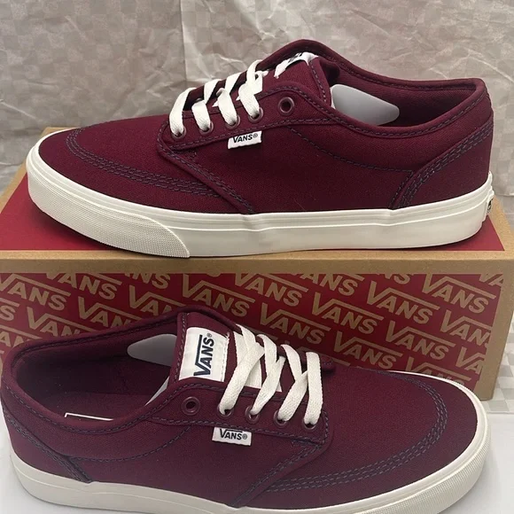Vans Men's Burgundy Canvas Sneakers Atwood
Outdoor Port Rovale
VN000CX84QU - Picture 2 of 16
